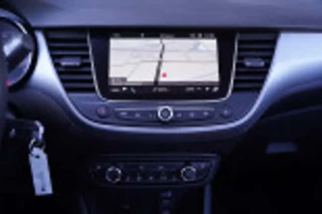 Opel Crossland (2021) thumbnail 92
