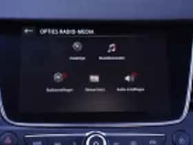Opel Crossland (2021) thumbnail 100