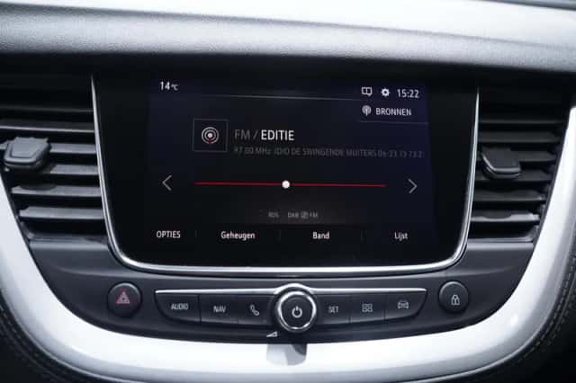 Opel Grandland X (2018) thumbnail 102