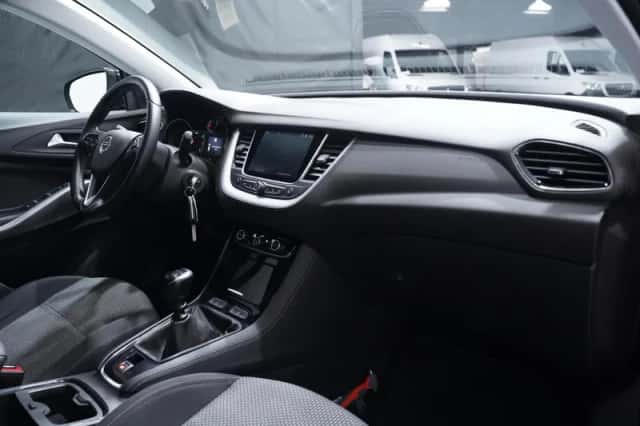 Opel Grandland X (2018) thumbnail 109