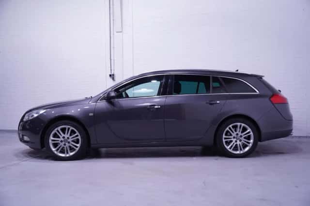 Opel Insignia (2010) thumbnail 6