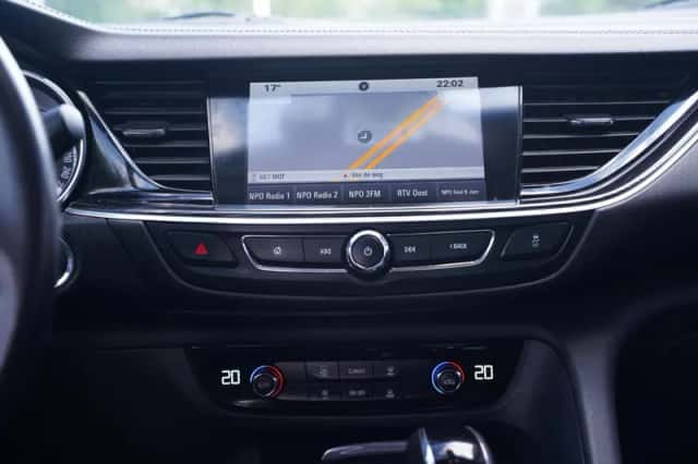 Opel Insignia (2018) thumbnail 140