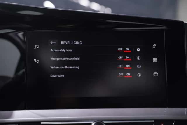 Opel Mokka (2022) thumbnail 145