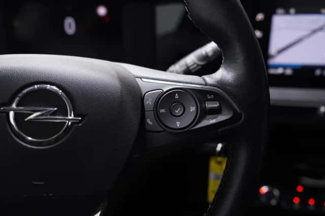 Opel Mokka (2022) thumbnail 23