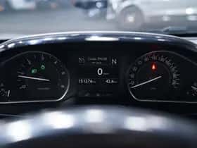 Peugeot 208 (2013) thumbnail 102