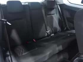 Peugeot 208 (2013) thumbnail 41