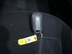 Peugeot 208 (2013) thumbnail 42