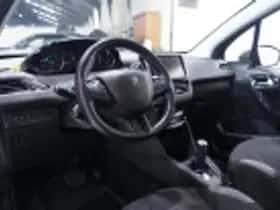 Peugeot 208 (2013) thumbnail 78