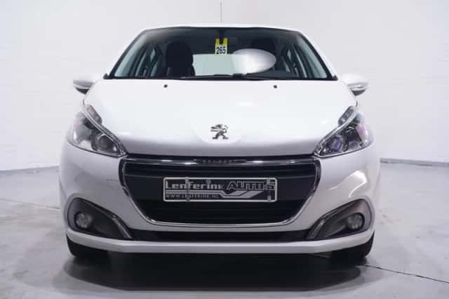 Peugeot 208 (2018) thumbnail 3