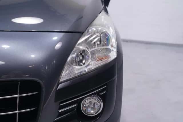 Peugeot 3008 (2012) thumbnail 5