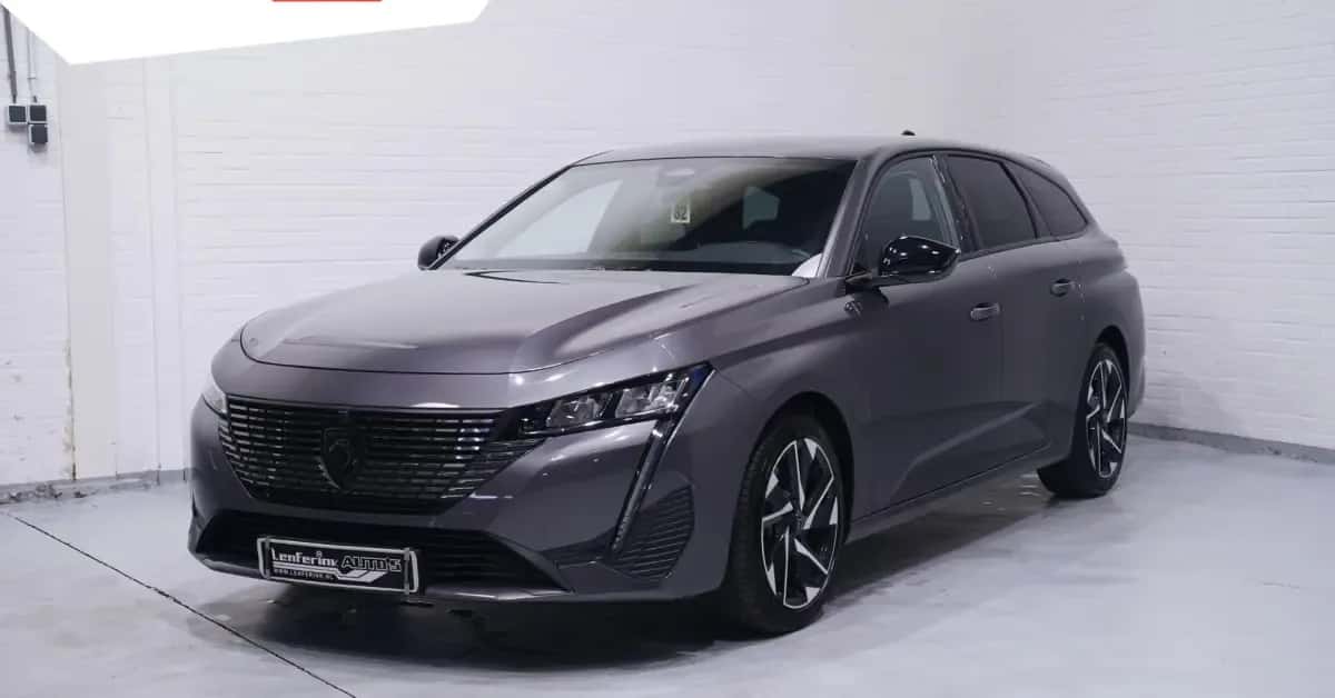 Peugeot 308 (2022) — foto 1