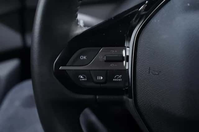 Peugeot 308 (2022) thumbnail 22