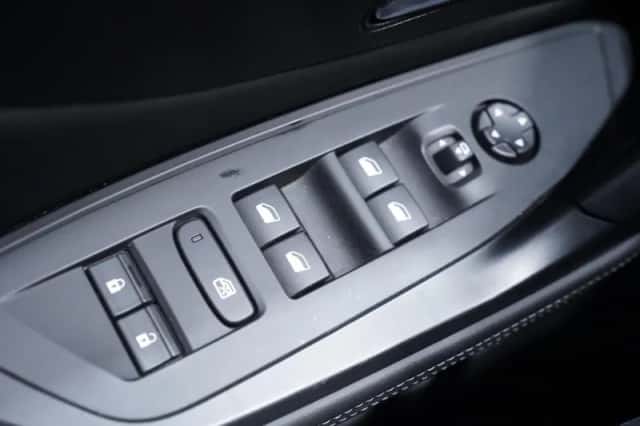Peugeot 308 (2022) thumbnail 24