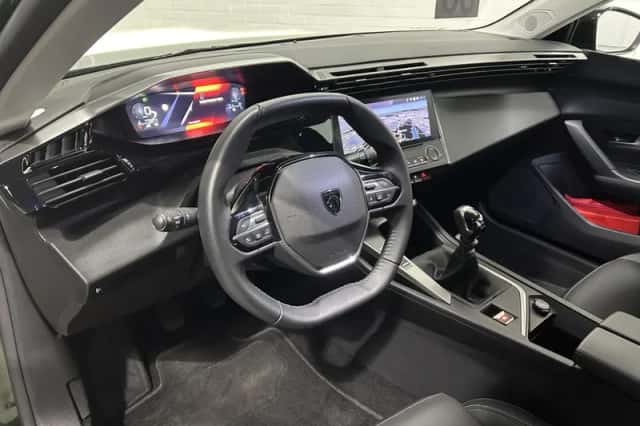 Peugeot 308 (2022) thumbnail 19