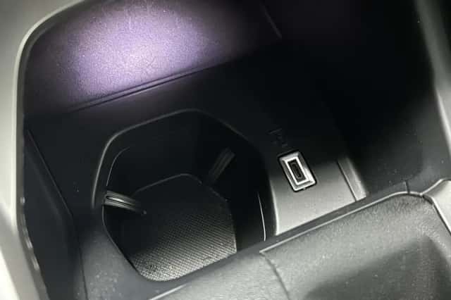 Peugeot 308 (2022) thumbnail 35