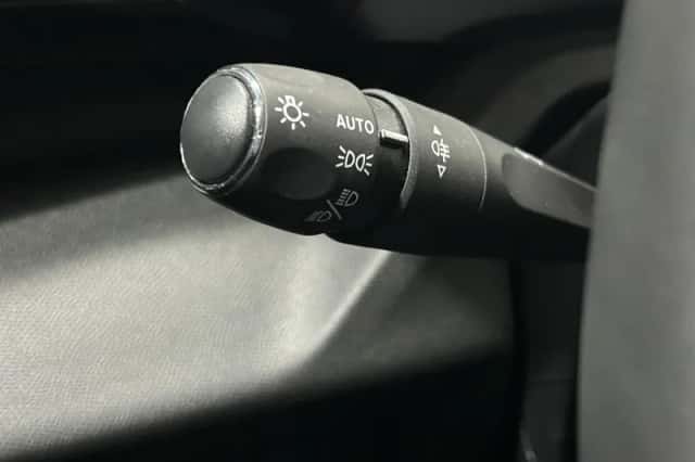Peugeot 308 (2022) thumbnail 38