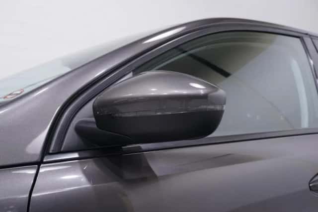 Peugeot 308 (2016) thumbnail 12