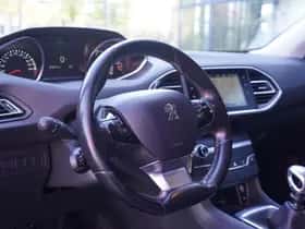 Peugeot 308 (2016) thumbnail 22