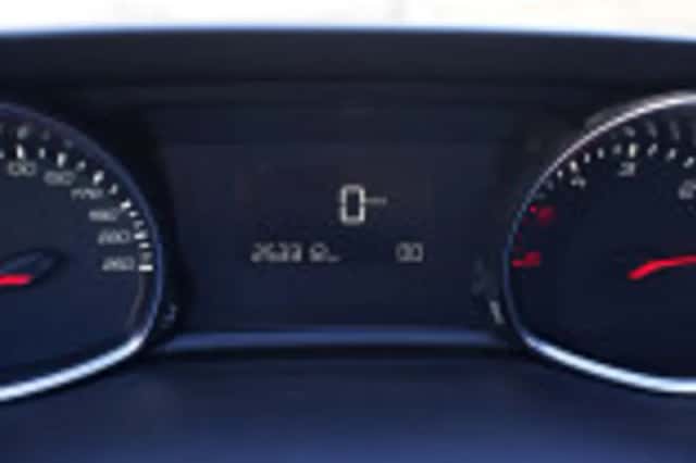 Peugeot 308 (2016) thumbnail 44