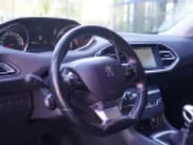Peugeot 308 (2016) thumbnail 47
