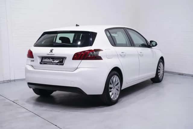 Peugeot 308 (2020) thumbnail 6