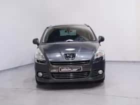 Peugeot 5008 (2011) thumbnail 3