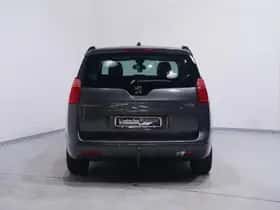 Peugeot 5008 (2011) thumbnail 7