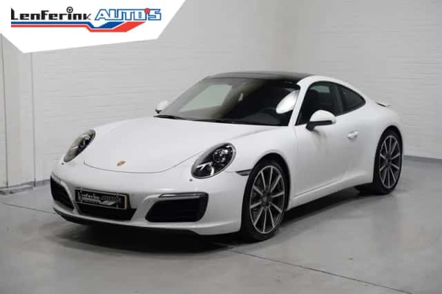 Porsche 911 (2017) thumbnail 2