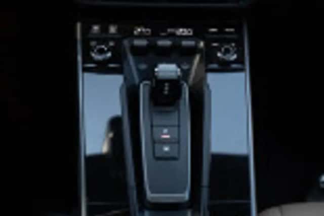 Porsche 911 (2023) thumbnail 129