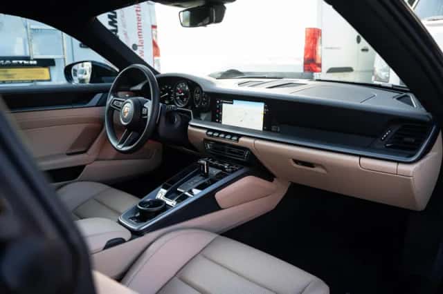 Porsche 911 (2023) thumbnail 175