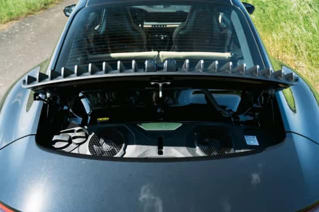Porsche 911 (2023) thumbnail 182