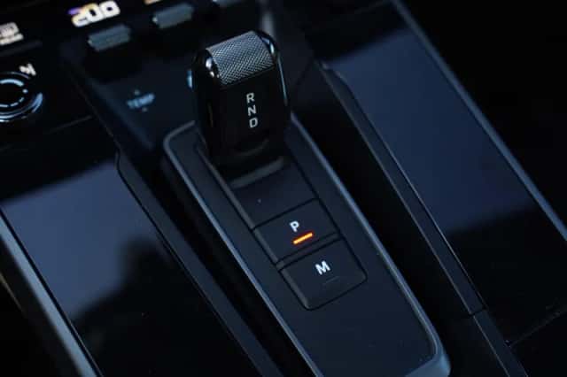 Porsche 911 (2023) thumbnail 24