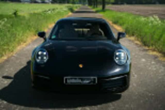 Porsche 911 (2023) thumbnail 76