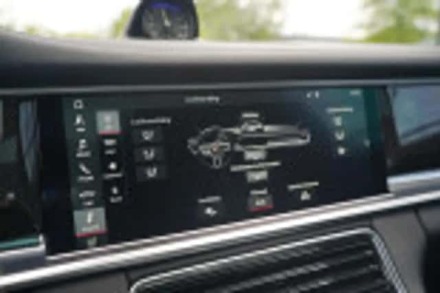 Porsche Panamera (2018) thumbnail 120