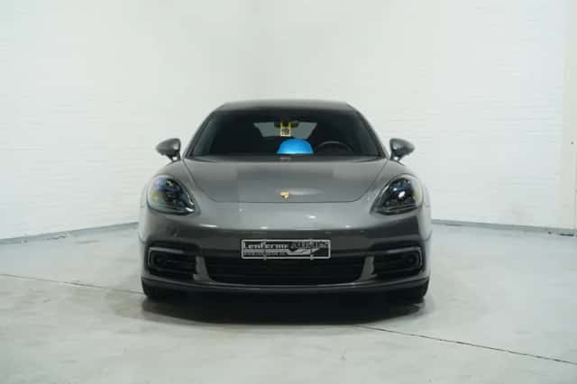 Porsche Panamera (2018) thumbnail 3