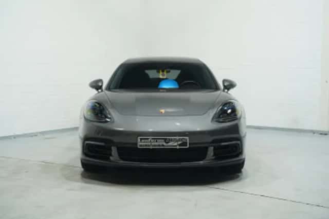 Porsche Panamera (2018) thumbnail 231