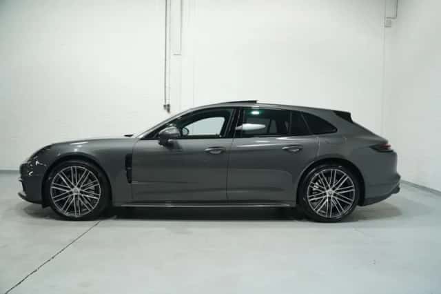Porsche Panamera (2018) thumbnail 5