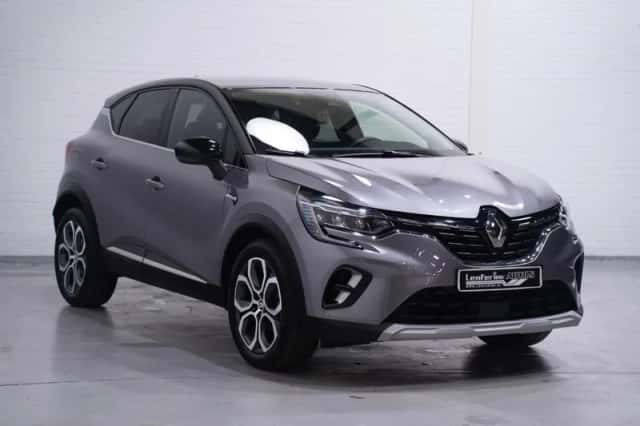 Renault Captur (2024) thumbnail 3