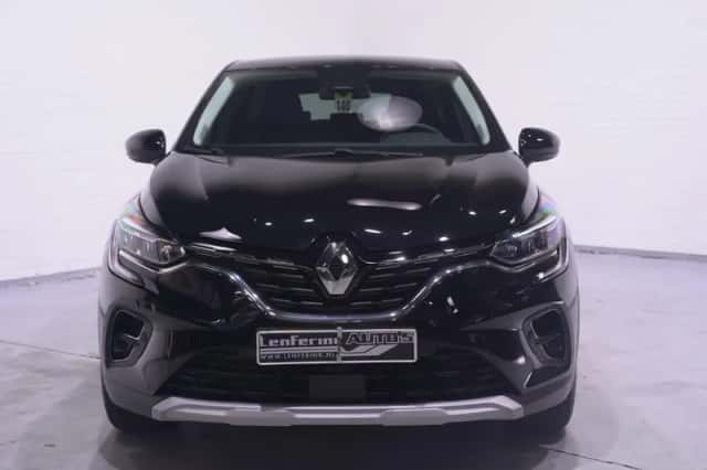 Renault Captur (2024) thumbnail 3