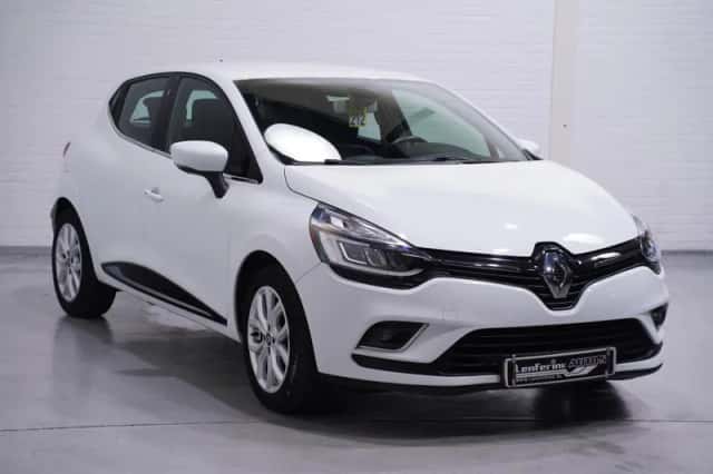 Renault Clio (2019) thumbnail 2