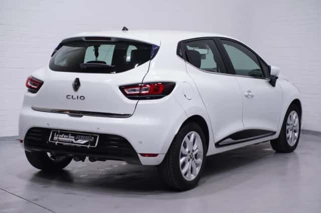 Renault Clio (2019) thumbnail 5