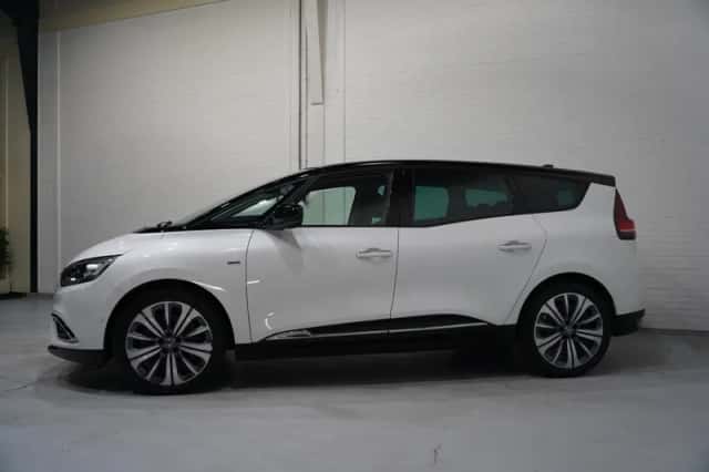 Renault Grand Scénic (2022) thumbnail 4
