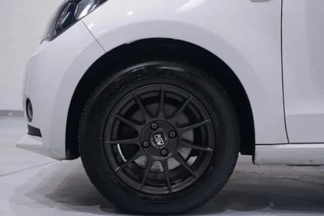 SEAT Mii (2017) thumbnail 12