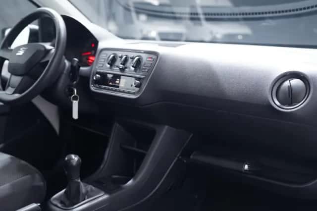 SEAT Mii (2017) thumbnail 96