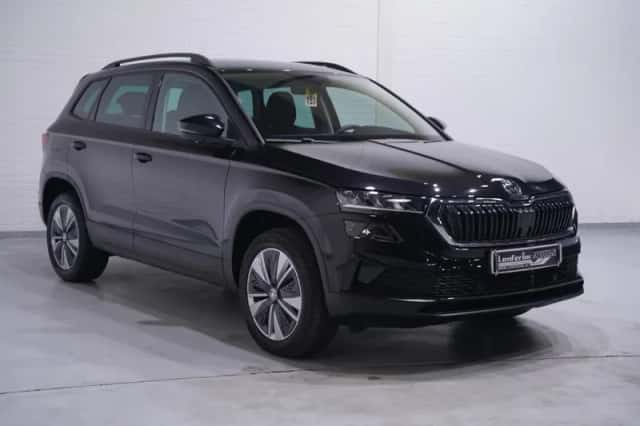 Škoda Karoq (2023) thumbnail 4