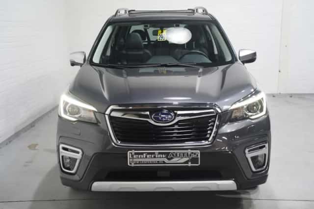 Subaru Forester (2021) thumbnail 3