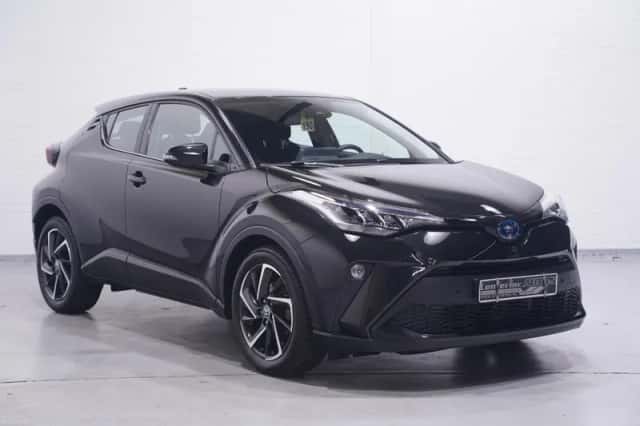 Toyota C-HR (2022) thumbnail 4