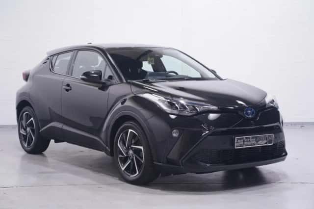 Toyota C-HR (2022) thumbnail 4