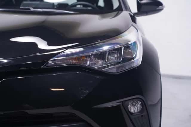 Toyota C-HR (2022) thumbnail 5