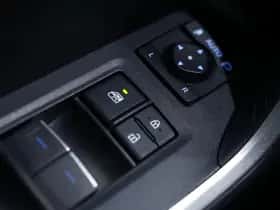 Toyota RAV4 (2022) thumbnail 124